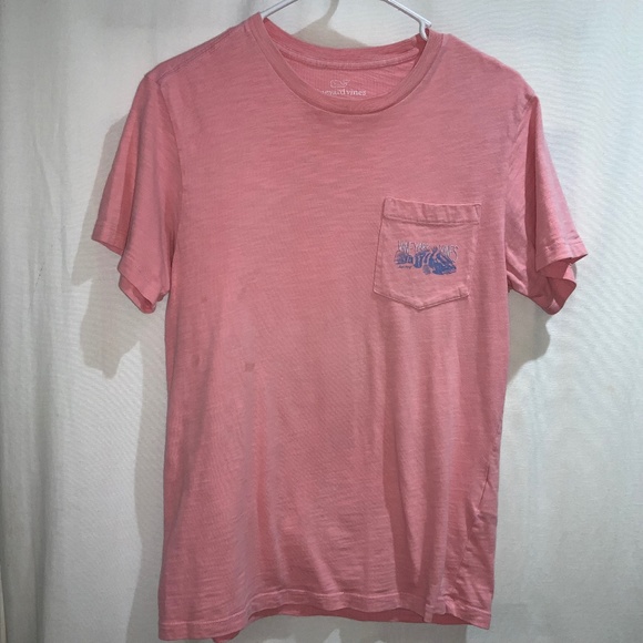 Vineyard Vines pocket tee Sz XS fish graphic - Picture 1 of 4